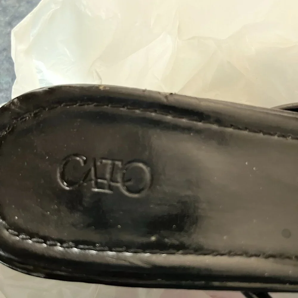 CATO slip-on black sandals with 2-inch heels - size: 9.5